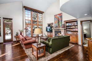 Huis, 4 slaapkamers | Woonruimte | Smart-tv