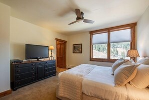 3 bedrooms, iron/ironing board, free WiFi - Premium Unit 2801 - Zephyr Mountain Lodge 3 Bedroom Condo (Winter Park)