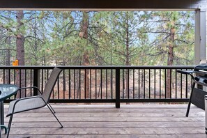 Condo, 1 Bedroom | Property grounds - Ski Condo 110 1 Bedroom Condo (Bend)