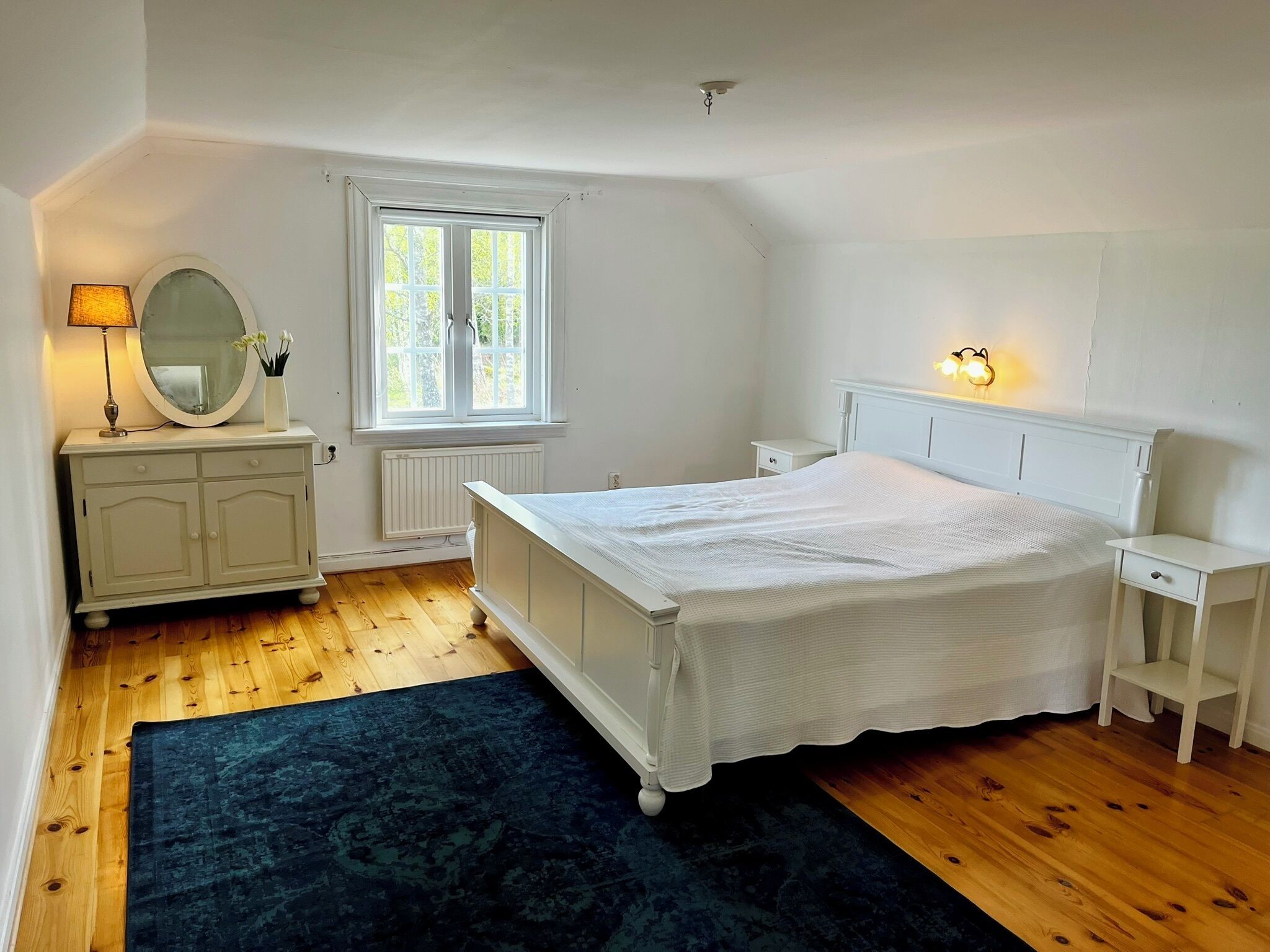 3 slaapkamers, een strijkplank/strijkijzer, wifi, beddengoed