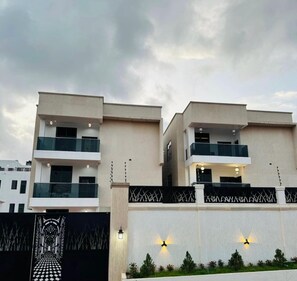 อพาร์ทเมนท์ | บริเวณภายนอก