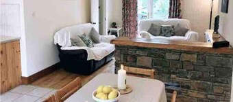 Molaga Street Retreat - 3 Bedroom House