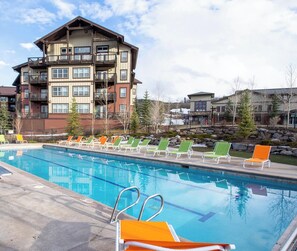 Pool - 2 bed ground floor, pet friendly condo, ski-in/ski-out, (Granby)