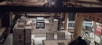 Cozy 2-bedroom apartment in enchanting Elk Ridge with AC, WiFi cottage feel