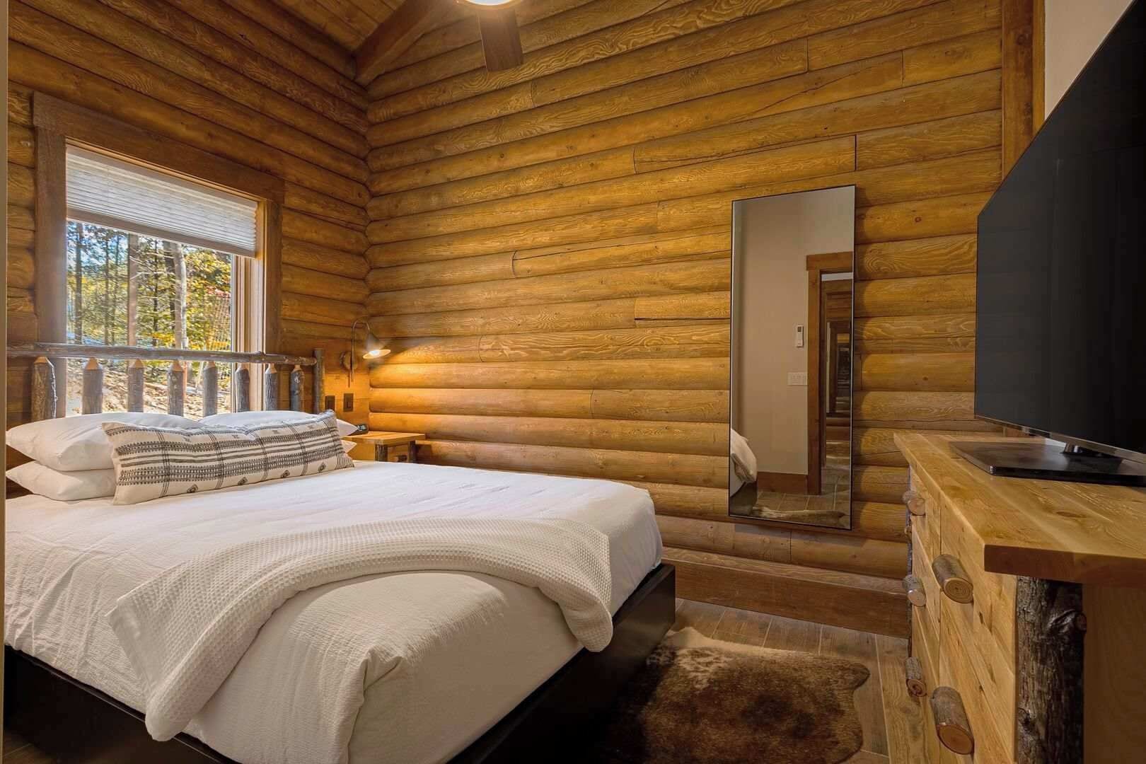 2 Schlafzimmer, Zimmersafe, Schreibtisch, Bügeleisen/Bügelbrett