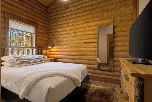 2 chambres, fer et planche à repasser, lit parapluie, Wi-Fi