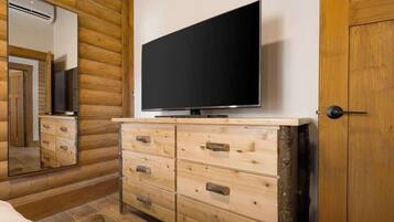 2 bedrooms, iron/ironing board, travel crib, WiFi