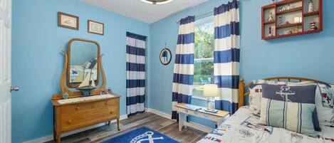 3 chambres, fer et planche à repasser, lit parapluie, Wi-Fi