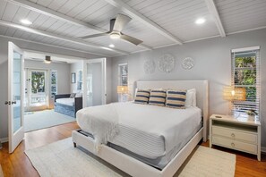 4 間睡房、書桌、熨斗/熨衫板、上網