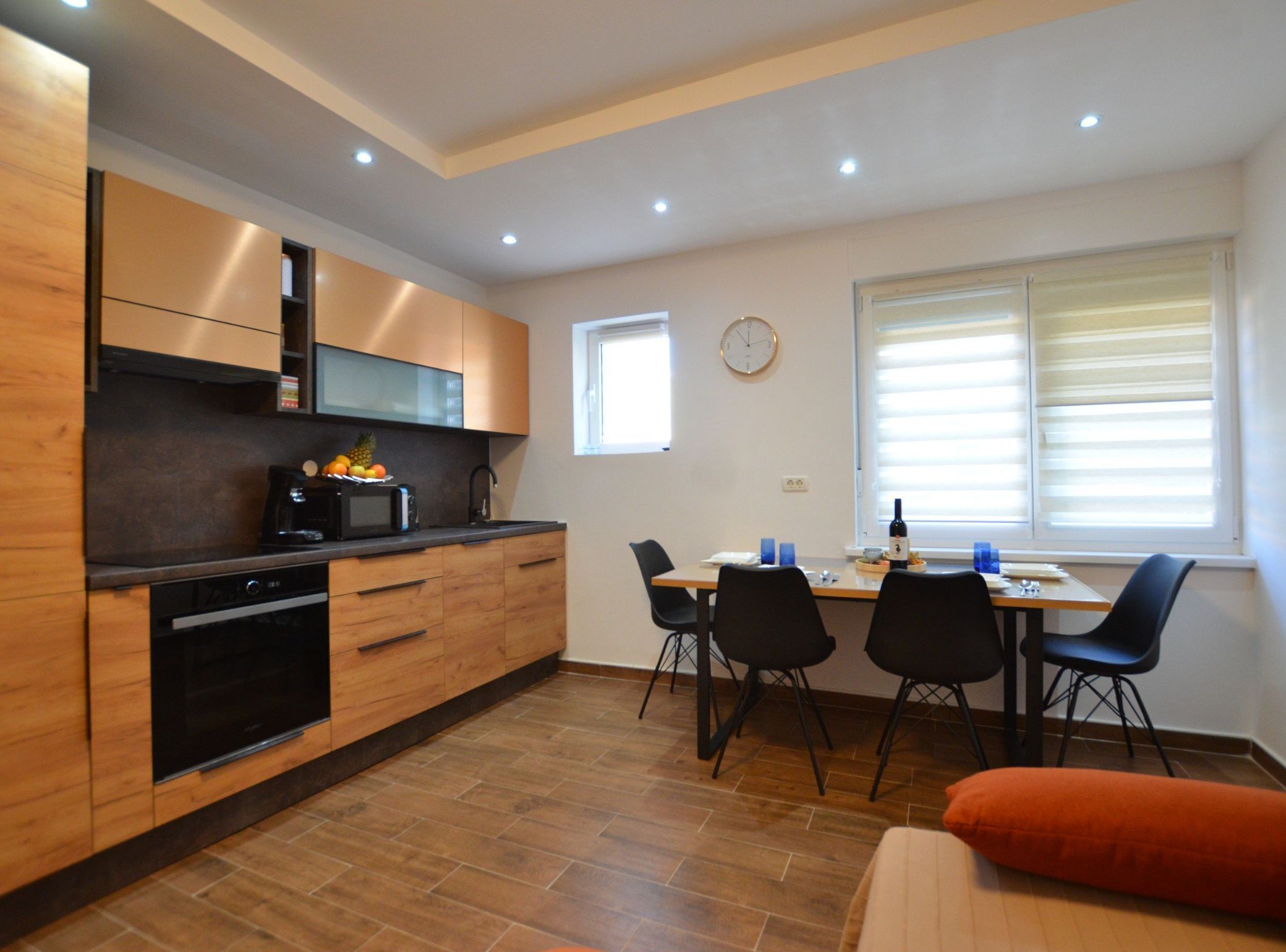 Apartment (Two Bedroom Apartment with Balcony) | Eigene Küche | Kühlschrank