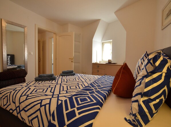 Apartment (One Bedroom Apartment with Sea View) | 1 bedroom, free WiFi