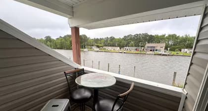 Knot Four- Balcony View of ICW- Dog Friendly!