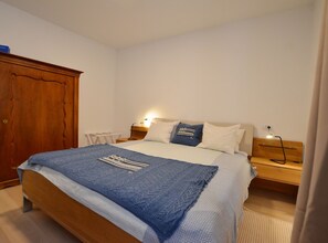 Apartment (One Bedroom Apartment with Sea View) | 1 bedroom, free WiFi - Sunny Rovinj Apartment With Sea View (Rovinj)