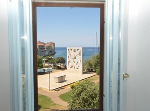 Apartamento (One Bedroom Apartment with Sea View) | Vista do quarto