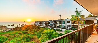 30+ Night Stay! Gorgeous Ocean Views! W/Pool/Spa