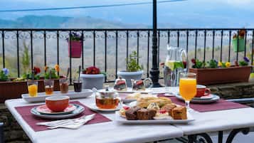 Petit déjeuner buffet compris tous les jours