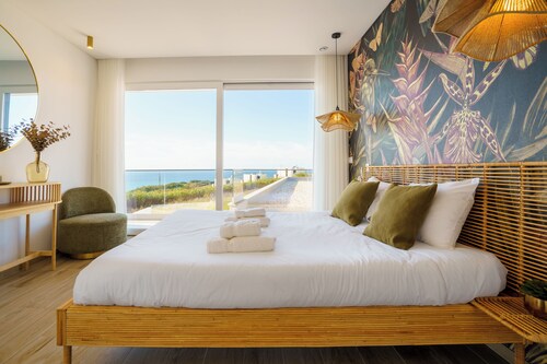 Casa Caracol, luxury house with a panoramic ocean view