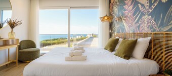 Casa Caracol, luxury house with a panoramic ocean view