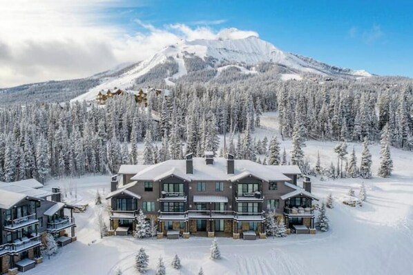 Exterior - Ski-In/Ski-out Lone peak/ moonlight basin Retreat! (Big Sky)
