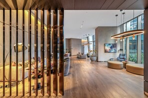 Interior - Sleek Stylish CBD, Heated pool, Gym, Sauna, Steam (Melbourne)