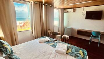 Suite Premier, balcó, vistes al mar | Wifi gratuïta