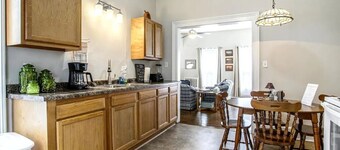 Heart of Historical Dist.*W/D*Parking*Gl Shower #3