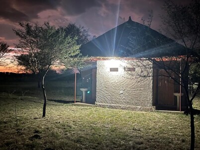 AMENITY TOURS & CAMPING - SERENGETI