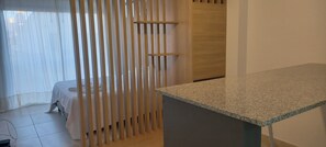 1 間臥室、免費無線上網