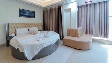 Coffres-forts dans les chambres, bureau, Wi-Fi gratuit