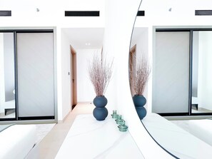 1 sovrum, strykjärn/strykbräda, internet och sängkläder