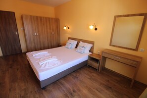 1 bedroom, bed sheets - MENADA * HORIZONT * Family 1 bedroom with balcony (Sunny Beach)
