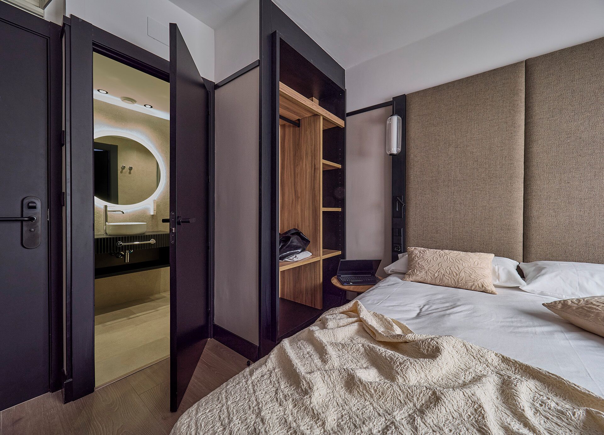 Photo - B48 Oviedo Ópera