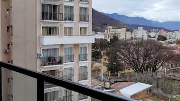 Comfort Apartment, Balcony, Hill View | Pemandangan balkoni