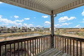 Property grounds - 421-B N New River Drive (Surf City)