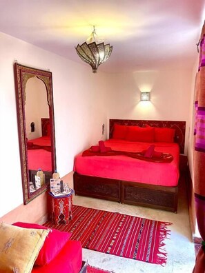 Comfort Triple Room | In-room safe, soundproofing, iron/ironing board, free WiFi - Riad Prada (Marrakech)