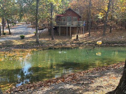 3 Crosslake ROMANTIC Log Cabin in the woods. Hot Tub & Wood Burning Fire Place.