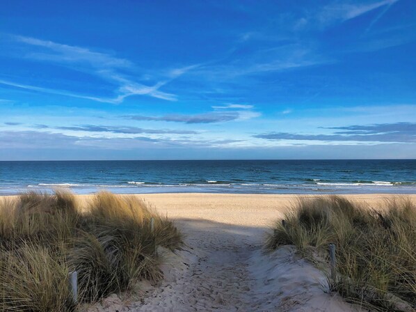 Beach nearby - Strandlust 252 - white beach right on the doorstep (Baabe)