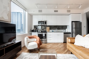 Coffee/tea maker, fridge, microwave, oven - 2BR | Gym, Pool | Bellevue | Sophari Towers K (Bellevue)