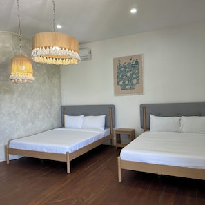 Comfort Villa, 5 Bedrooms, Private Bathroom, Partial Ocean View