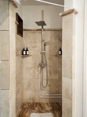 Bathroom shower - cclim privae resort with pool party (Lapu-Lapu)