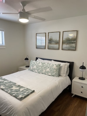 3 habitaciones, escritorio, wifi y ropa de cama 