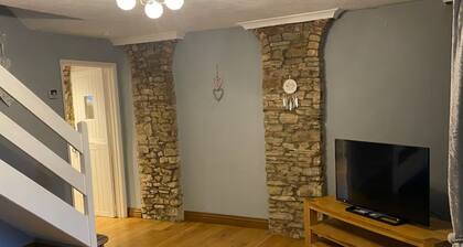 Beautiful cottage near the sea, pet friendly