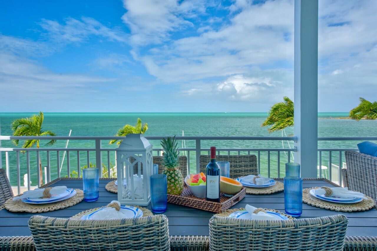 屋外ダイニングエリア