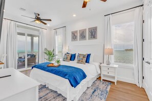 4 bedrooms, desk, iron/ironing board, travel cot