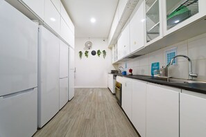 Shared fridge, microwave