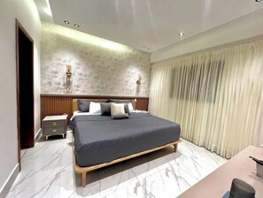 1 bedroom, iron/ironing board, free WiFi, bed sheets