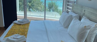 Luxury Beachfront Penthouse , Nilaveli Beach, Srilanka.
