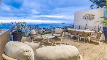 Departamento Premium, vista parcial al mar | Terraza o patio