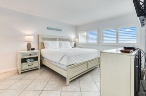 2 slaapkamers, een strijkplank/strijkijzer, wifi, beddengoed