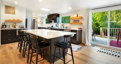 Newly Baileys Harbor Home, 1 block DT, Open Concept with Huge Yard